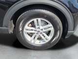 Used 2022 Ford Explorer XLT w/ Equipment Group 202A image 4