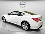 Used 2010 Hyundai Genesis 3.8 image 5