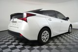 Used 2022 Toyota Prius L Eco image 3