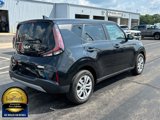 Used 2023 Kia Soul LX image 3