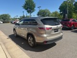 Used 2015 Toyota Highlander Limited Platinum image 4