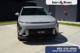 New 2025 Hyundai Kona SE image 2