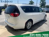 Used 2020 Chrysler Pacifica Limited image 6