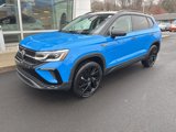 Certified 2024 Volkswagen Taos SE image 2