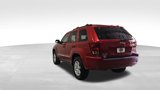 Used 2010 Jeep Grand Cherokee Laredo image 3