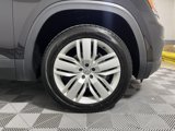 Used 2020 Volkswagen Atlas SE w/ Towing Package image 2