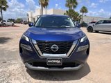Used 2021 Nissan Rogue SV image 2