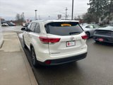 Certified 2019 Toyota Highlander XLE image 3
