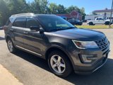 Used 2016 Ford Explorer XLT image 3