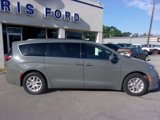 Used 2022 Chrysler Pacifica Touring-L image 3