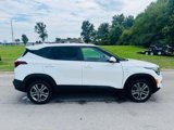 Certified 2023 Kia Seltos LX image 3