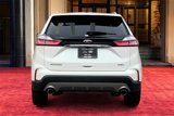 Used 2020 Ford Edge SEL w/ Convenience Package image 4