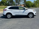 Certified 2022 Ford Edge SEL w/ Convenience Package image 2
