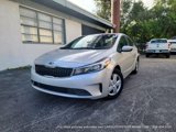 Used 2017 Kia Forte LX image 2