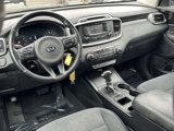 Used 2016 Kia Sorento LX w/ LX Convenience Package image 2