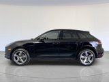 Certified 2025 Porsche Macan image 2
