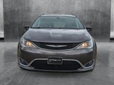 Used 2017 Chrysler Pacifica Touring-L image 2