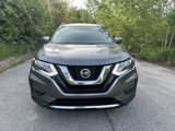 Used 2018 Nissan Rogue SV image 2