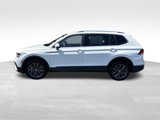 Used 2022 Volkswagen Tiguan SE w/ Panoramic Sunroof Package image 3
