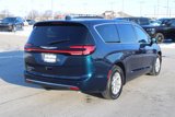 New 2025 Chrysler Pacifica Select image 4