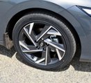 New 2025 Hyundai Elantra Limited image 6