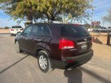 Used 2013 Kia Sorento LX w/ Convenience Pkg image 3