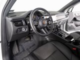 Used 2024 Porsche Macan image 4