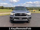 Used 2015 Toyota Tacoma 4x4 Access Cab image 2