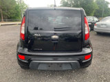Used 2013 Kia Soul + image 4