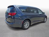 Used 2019 Chrysler Pacifica Touring Plus image 4
