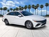 Used 2024 Hyundai Elantra SE image 2
