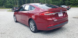 Used 2017 Ford Fusion SE w/ Fusion SE Technology Package image 3