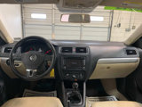 Used 2013 Volkswagen Jetta SE image 4