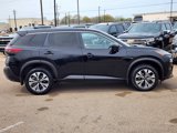 Used 2023 Nissan Rogue SV image 2