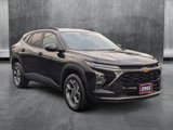 Used 2025 Chevrolet Trax LT w/ Driver Confidence Package image 3