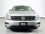 Used 2020 Volkswagen Tiguan SEL image 2