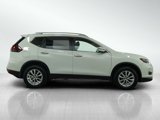Used 2020 Nissan Rogue SV image 6