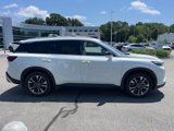 Certified 2022 INFINITI QX60 Luxe w/ Performance Audio Package image 2