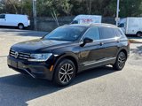Used 2021 Volkswagen Tiguan SE w/ Panoramic Sunroof Package image 6