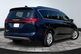 Used 2022 Chrysler Pacifica Touring-L image 2