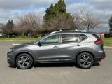Used 2017 Nissan Rogue SL w/ SL Premium Package image 2