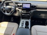 Certified 2022 Ford Explorer Limited w/ Equipment Group 301A image 5