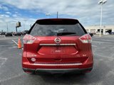 Used 2016 Nissan Rogue SV image 3