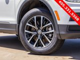Used 2021 Volkswagen Tiguan SE image 2