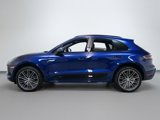Certified 2024 Porsche Macan image 2