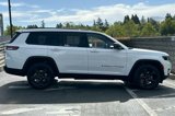 Used 2023 Jeep Grand Cherokee L Laredo image 3