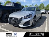 Used 2024 Nissan Altima 2.5 SV image 2