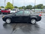Used 2010 Ford Focus SE image 1
