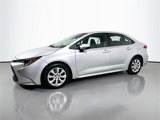 Used 2022 Toyota Corolla LE image 3