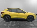 Used 2024 Chevrolet Trax ACTIV w/ Sunroof Package image 5